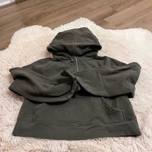 Lululemon 1/2 zip green XS/s